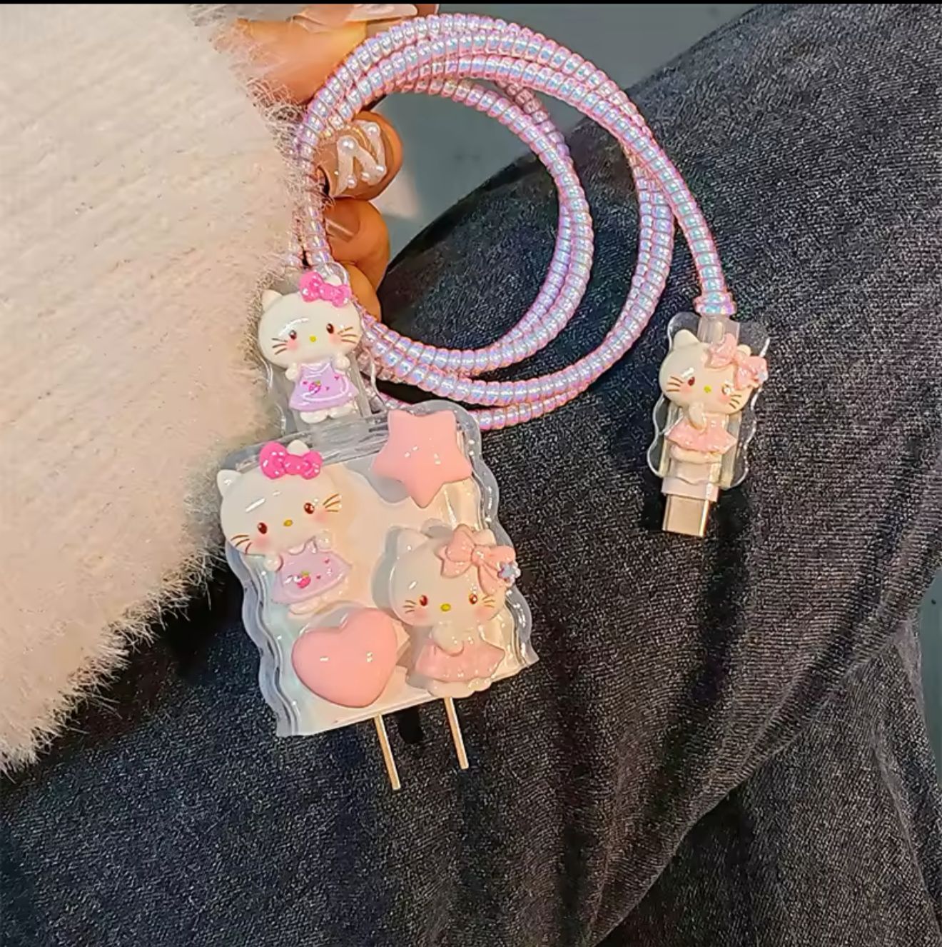 Protector de cargador Hello Kitty doble